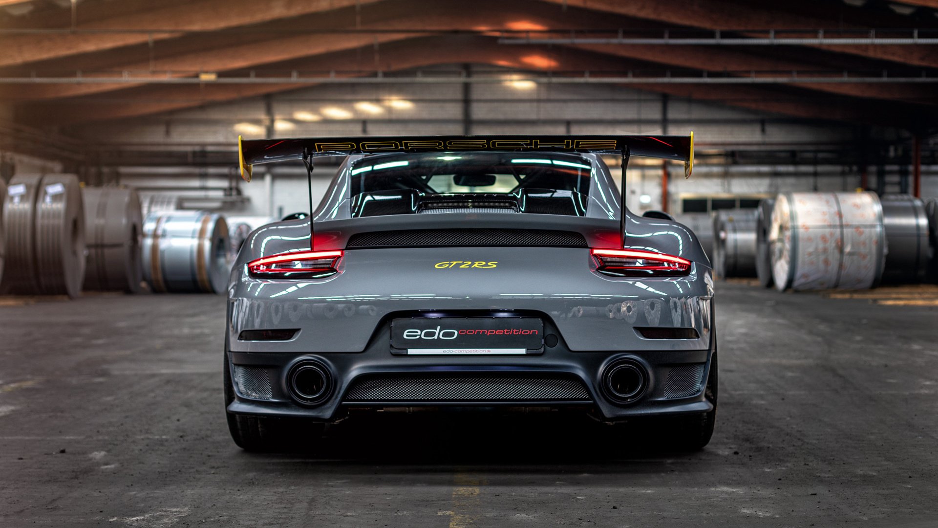 三人传控小组建立中路优势,“三人小组”模式